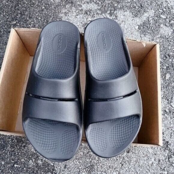 OOFOS Ooahh Luxe Sandal Slide Black Waterproof EU 41 Womens US 10/ Mens US 8 - Picture 2 of 7